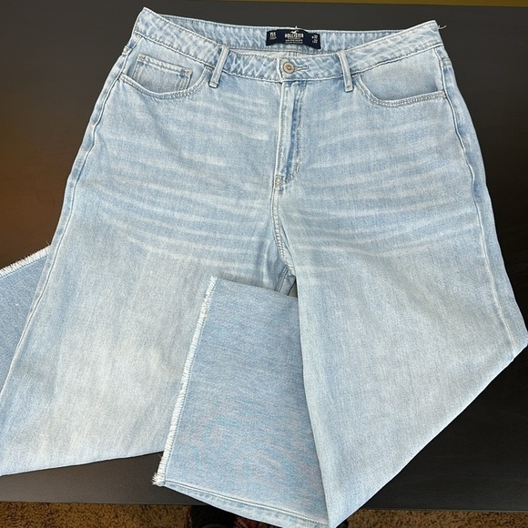Hollister High Rise Culotte 15S W32 Wide Leg Frayed Hem Cropped Jeans - Picture 3 of 14